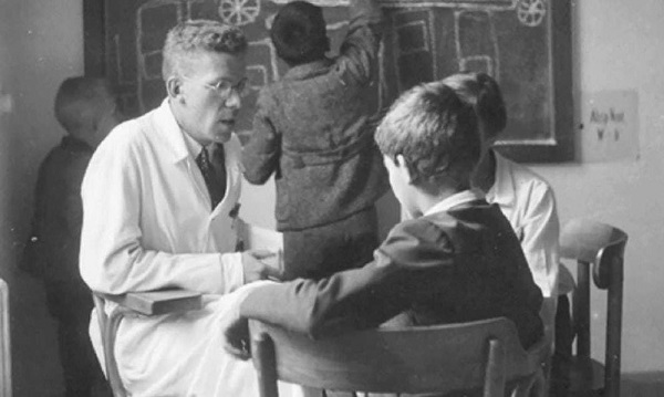 Hans Asperger: Anděl, nebo padouch? 5